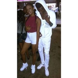 Meet your Posher, Troy